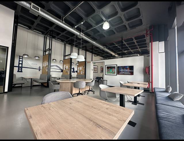 10M² CO-WORKING SPACE TO LET IN DORINGKLOOF